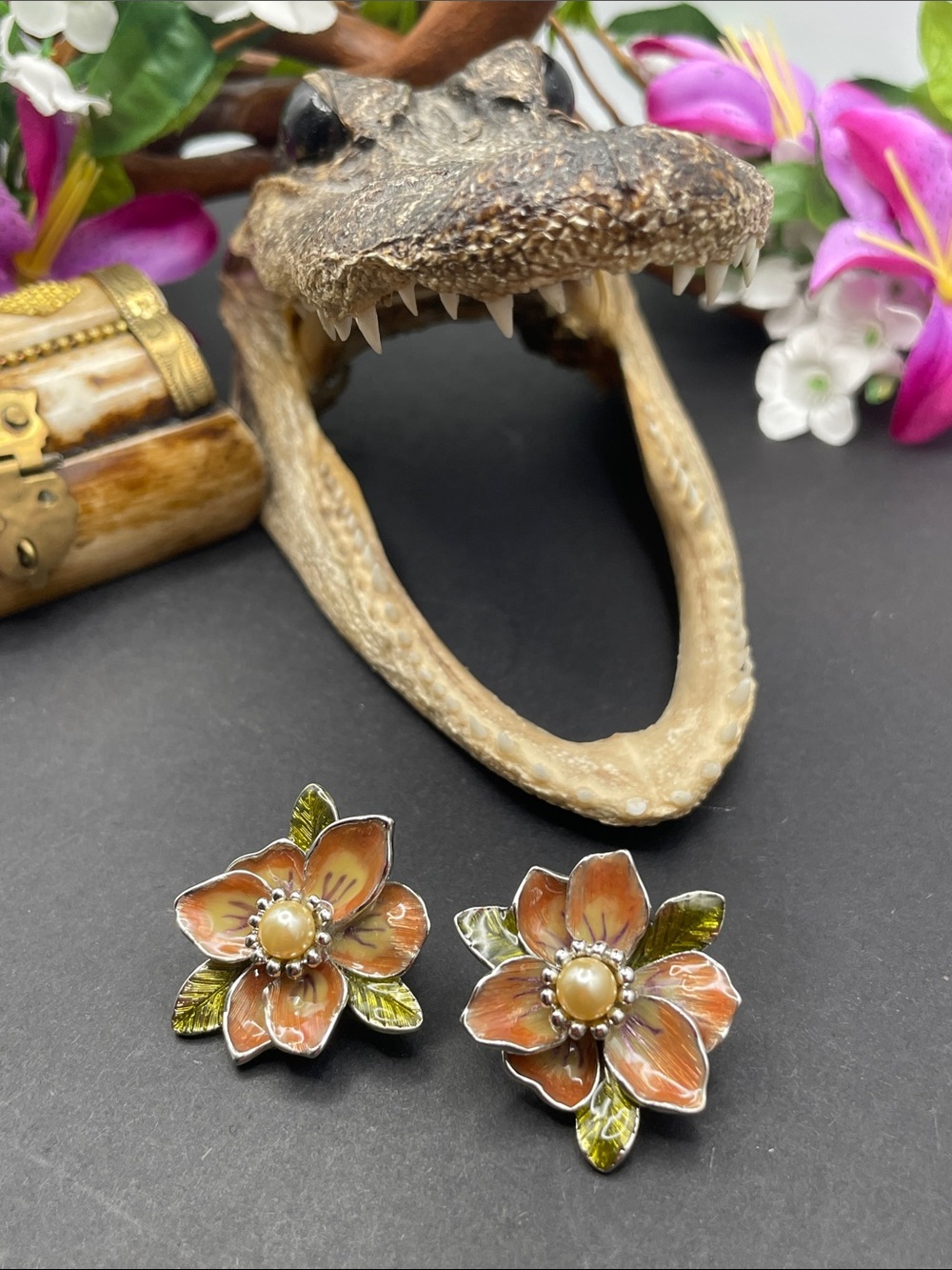 Joan Rivers floral clip earrings vintage